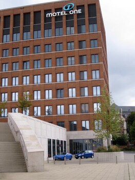 Motel One Wiesbaden Motel One Wiesbaden