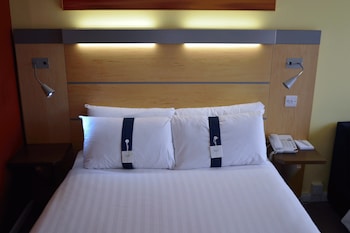Holiday Inn Express Dundee Holiday Inn Express Dundee