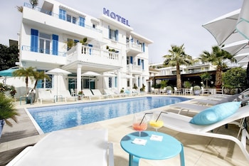 tarifs reservation hotels Juan Beach