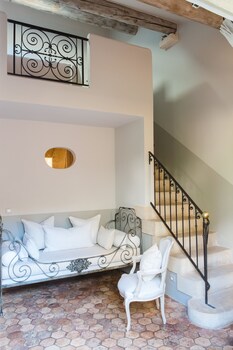 tarifs reservation hotels La Maison du Village
