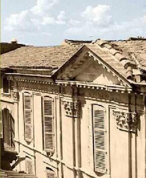tarifs reservation hotels Saint-Trophime