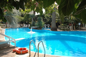Reginna Palace Hotel Reginna Palace Hotel