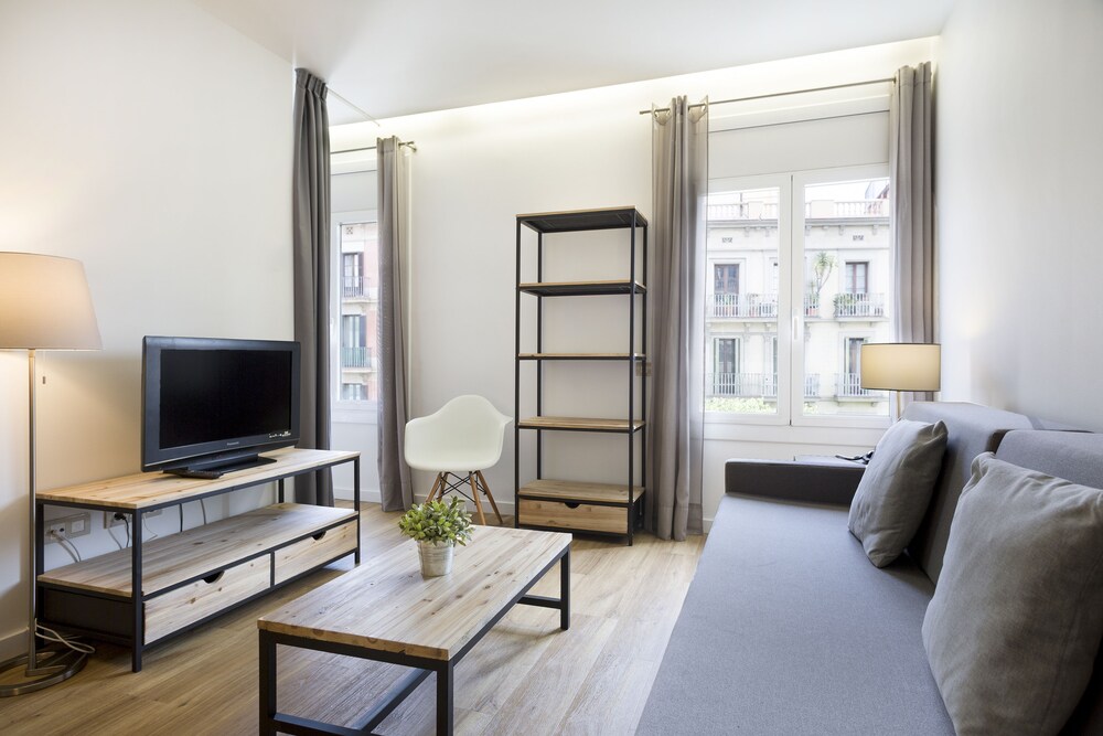 Amister Apartments Barcelona Price Address Reviews