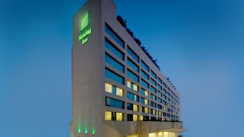 Holiday Inn Mumbai International Airport Holiday Inn Mumbai International Airport