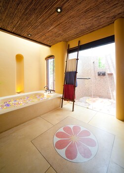 Garden Private Pool Villa / Included roundtrip shuttle speed boat at Jadet Pier