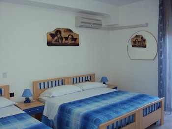B&B Brezza Marina & Shoreline Restaurant B&B Brezza Marina & Shoreline Restaurant