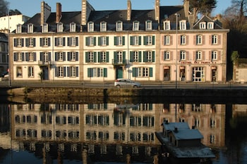Hôtel Du Port Hôtel Du Port