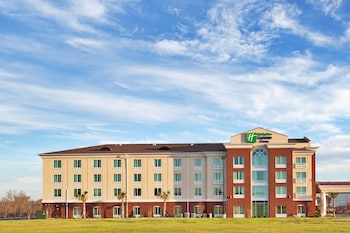 Holiday Inn Express & Suites Newberry in Newberry, South Carolina