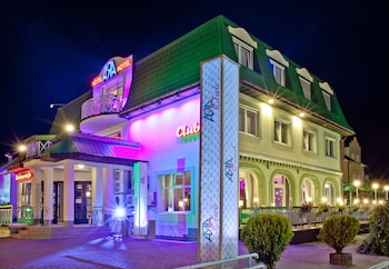 Klub Akcent, Wybickiego 38 firma Mystic, a promuj go single: Cay, Jak dawniej oraz Soneczniki i konopie, do ktrych zespl przygotowa trzy teledyski. HAPPYSAD / Grudzidz / 2020-03-06, 19:30 KUP BILET