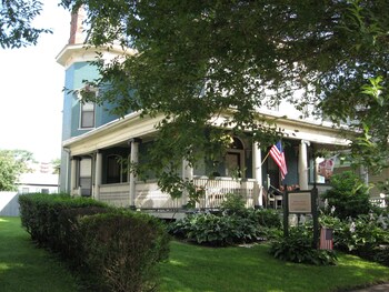 Bayberry House Bed & Breakfast Bayberry House Bed & Breakfast