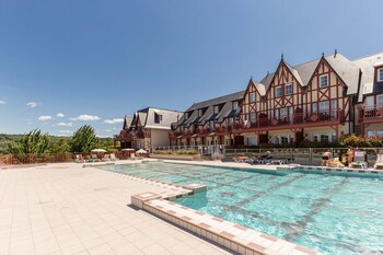 Pierre & Vacances - Résidence Premium & Spa Houlgate Pierre & Vacances - Résidence Premium & Spa Houlgate