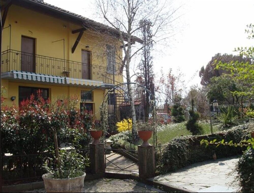 La Pergola Milan Hotel Price Address Reviews