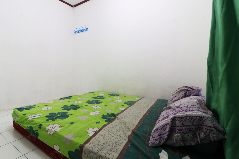 Penginapan Bayu Samudra, Garut Price, Address u0026 Reviews