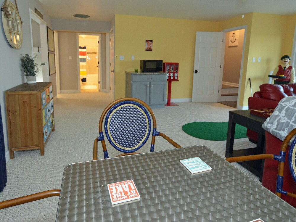 sml house in mariners landing bedford virginia start from usd per night price address reviews