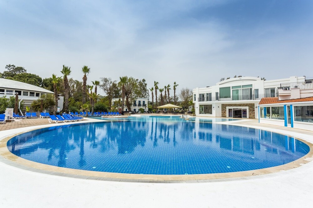 Club Muskebi All Inclusive Bodrum Price Address Reviews