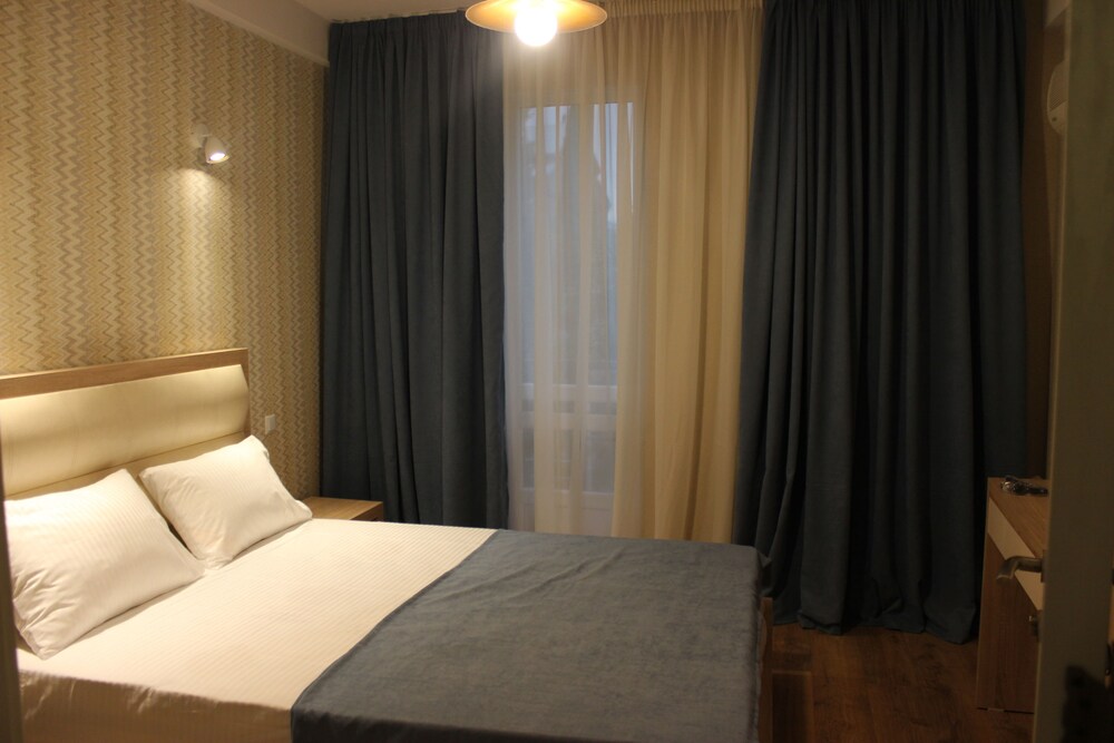 Lile Hotel