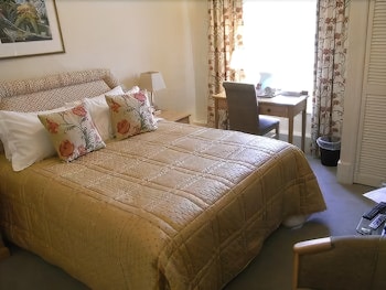 Marlborough Arms Hotel Marlborough Arms Hotel