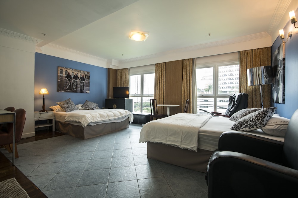 The Claremont Hotel Singapore Inr 4514 Off 5 4 3 Hd Guestroom