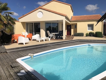 tarifs reservation hotels Oasis parcs - Jardins des Sables d'Olonne
