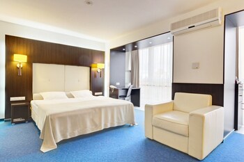 Tourist Hotel Tourist Hotel