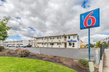 Motel 6 Beaverton in Beaverton, Oregon