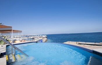 SUNRISE Holidays Resort - Adults Only SUNRISE Holidays Resort - Adults Only
