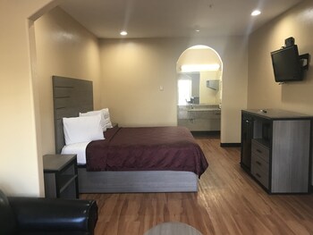 Palace Inn Baytown in Houston, Texas