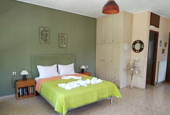Gaea Gardens Studios and Villas Gaea Gardens Studios and Villas