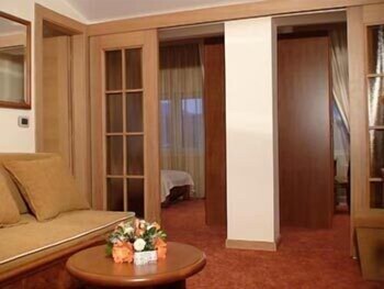 Hotel BaMBiS Hotel BaMBiS
