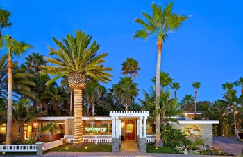 Ocean Palms Beach Resort Ocean Palms Beach Resort