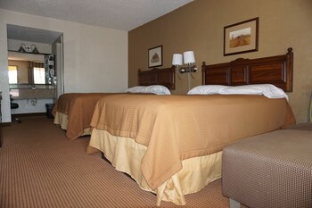 Chaparral Motel in Hallettsville, Texas