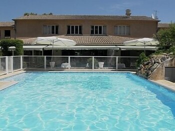 tarifs reservation hotels Hostellerie de l'Abbaye