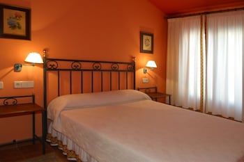 Hotel La Casa Rural Hotel La Casa Rural