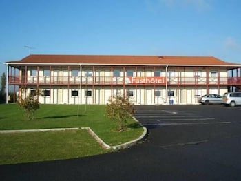 tarifs reservation hotels Fasthotel Paris Sud Saint Fargeau