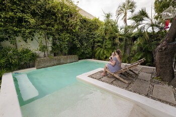 La Casa Rosalía La Casa Rosalía