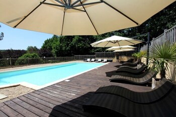 tarifs reservation hotels Hôtel Le Clos Roussillon