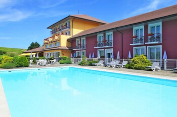 tarifs reservation hotels Domaine du Revermont, The Originals Relais (Relais du Silence)