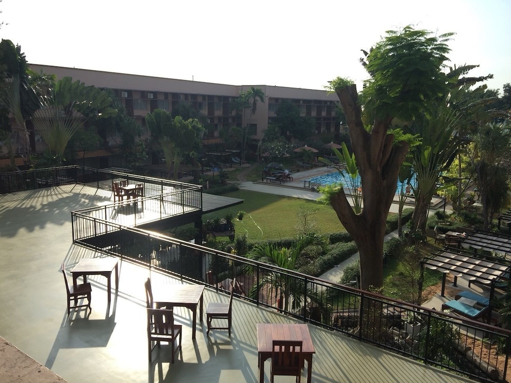 Basaya Beach Hotel Resort Pattaya Inr 230 Off 3 2 9 1 Best Basaya Beach Hotel Resort Photos 90
