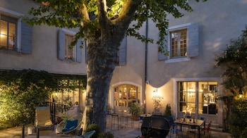 La Maison sur la Sorgue - Esprit de France La Maison sur la Sorgue - Esprit de France