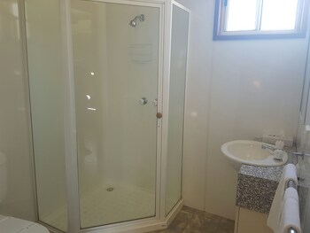 Domek wypoczynkowy o podstawowym wyposażeniu, 2 sypialnie