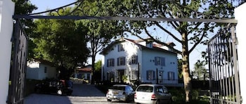 tarifs reservation hotels La Villa Hotel