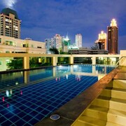 素坤逸 20 巷住宅 iCheck Inn 飯店