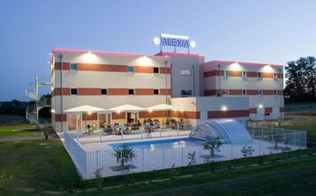 tarifs reservation hotels The Originals City, Hôtel Alexia, La Souterraine (Inter-Hotel)