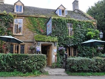 The Falkland Arms The Falkland Arms