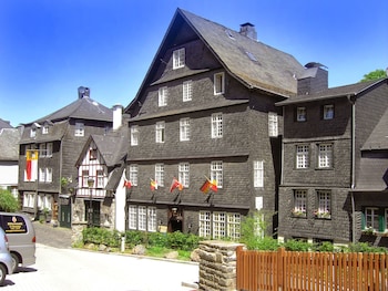 Hotel Restaurant Graf Rolshausen Hotel Restaurant Graf Rolshausen