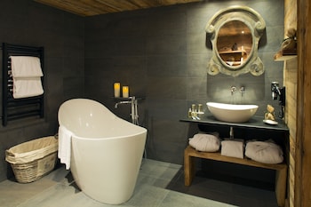 tarifs reservation hotels Chalet-Hôtel Hermitage, The Originals Relais (Hotel-Chalet de Tradition)