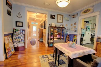 Anchor Inn NSB Bed & Breakfast Anchor Inn NSB Bed & Breakfast