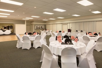 Super 8 by Wyndham Prince George Super 8 by Wyndham Prince George