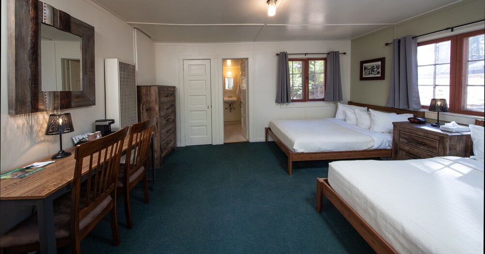 John Muir Lodge Tulare 1 3 4 Price Address Reviews