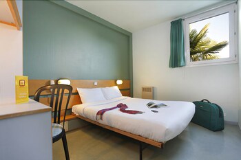tarifs reservation hotels The Originals Access,Hôtel Rennes Ouest (P'tit Dej-Hotel)